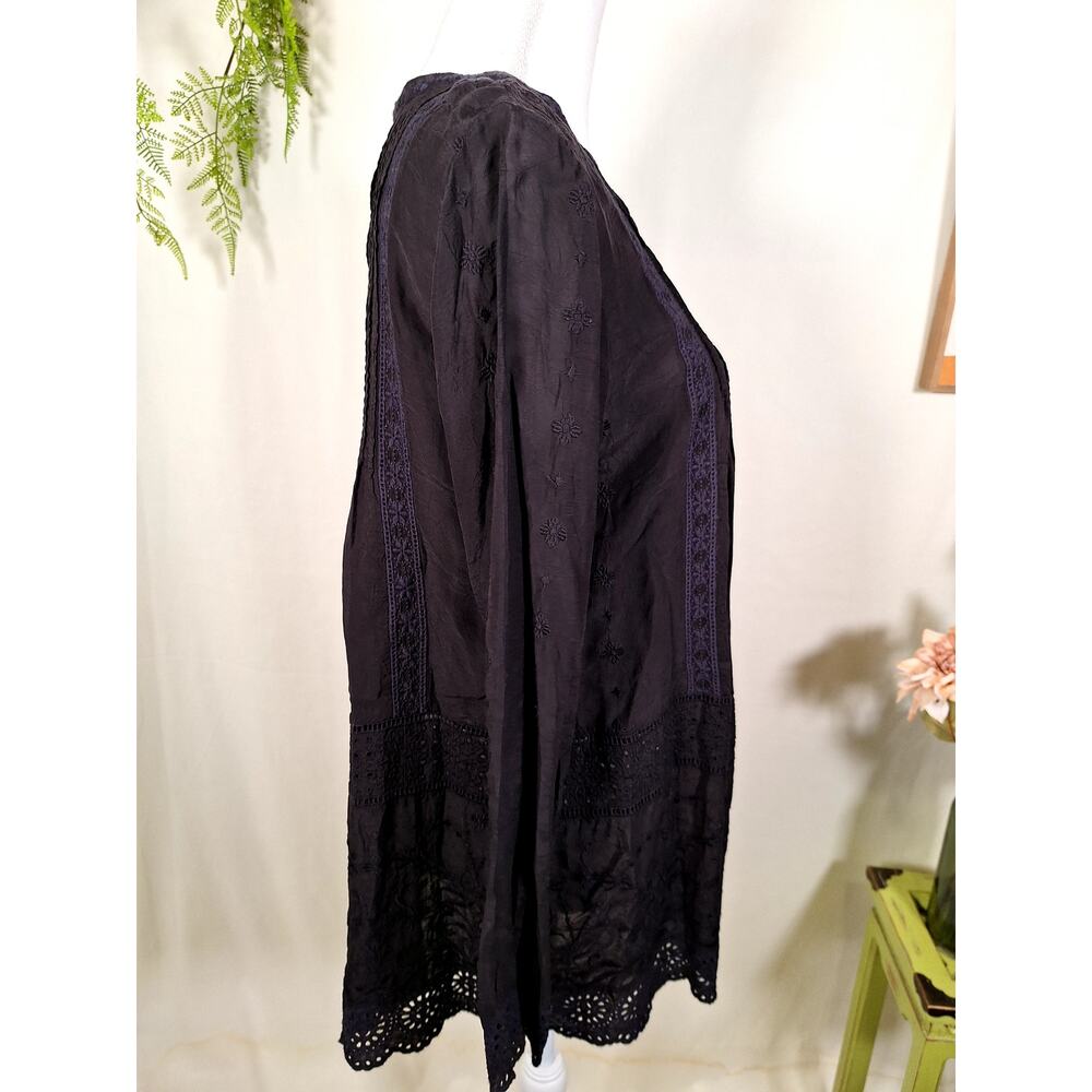 Johnny Was Women's Black Button-Up Long-Sleeve Blouse Embroidered Small - Picture 4 of 6